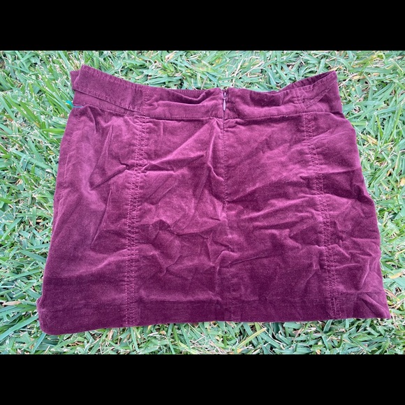 DONATING SOON ZARA MINI SKIRT - Picture 3 of 4